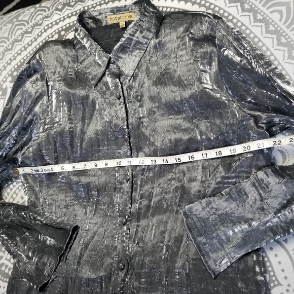 NOTATIONS XL BUTTON BLOUSE METALLIC SILVER RETRO - Picture 2 of 5